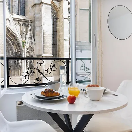 Vue Cathedrale Hyper Centre Apartman